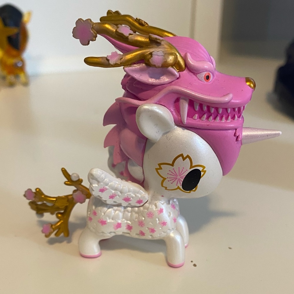 Unicorno Series X - CHASER Cherry Dragon